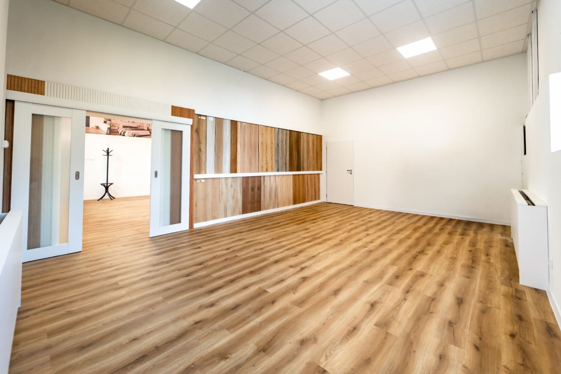 Pronájem nebytového prostoru 105 m², Těšínská, Orlová, Moravskoslezský kraj Pronájem nebytového prostoru 105 m², Těšínská, Orlová, Moravskoslezský kraj
