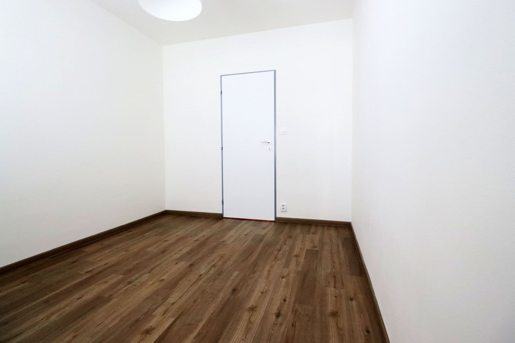 Pronájem bytu 2+kk 40 m², Litvínovská, Praha, Praha Pronájem bytu 2+kk 40 m², Litvínovská, Praha, Praha