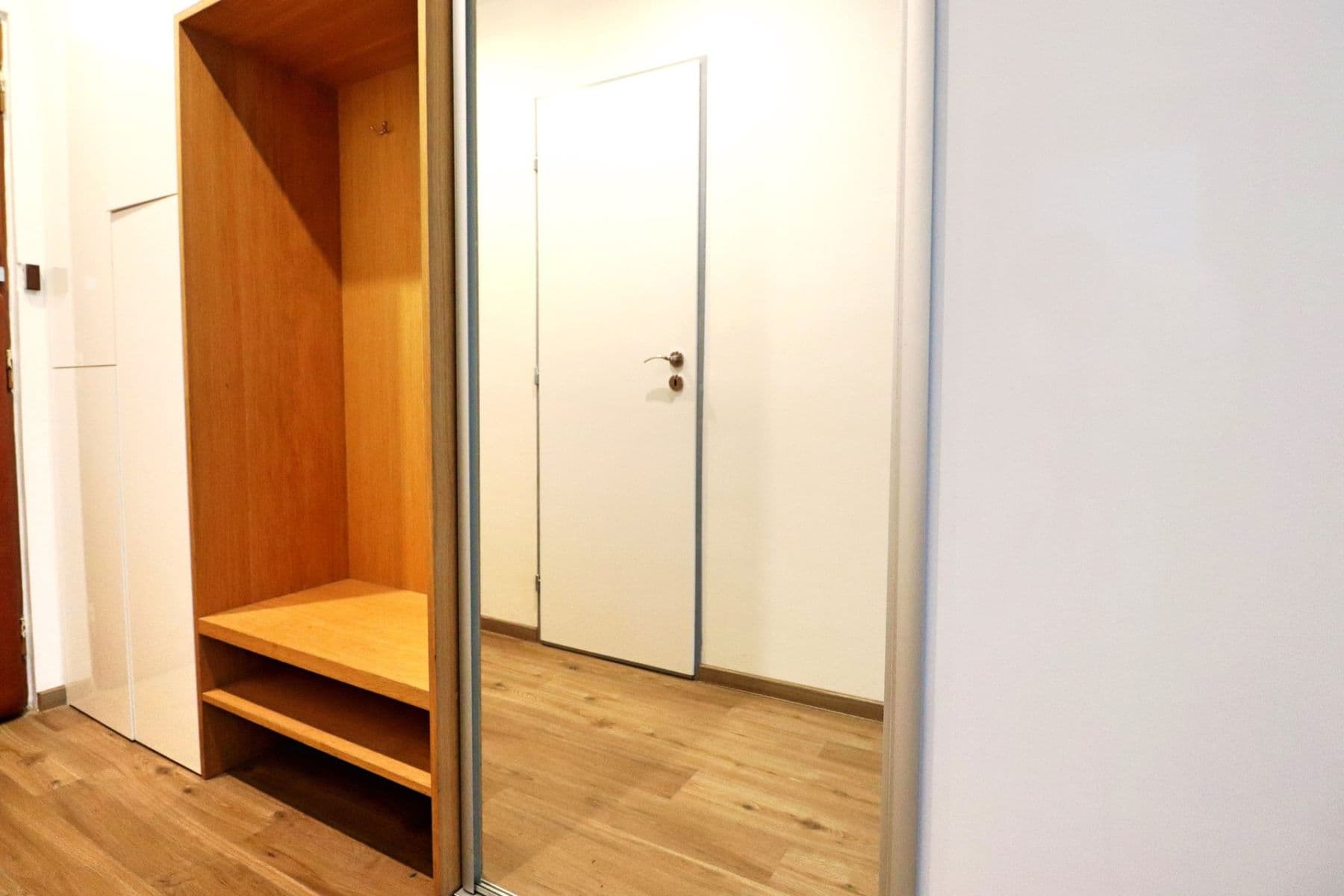 Pronájem bytu 2+kk 40 m², Litvínovská, Praha, Praha Pronájem bytu 2+kk 40 m², Litvínovská, Praha, Praha