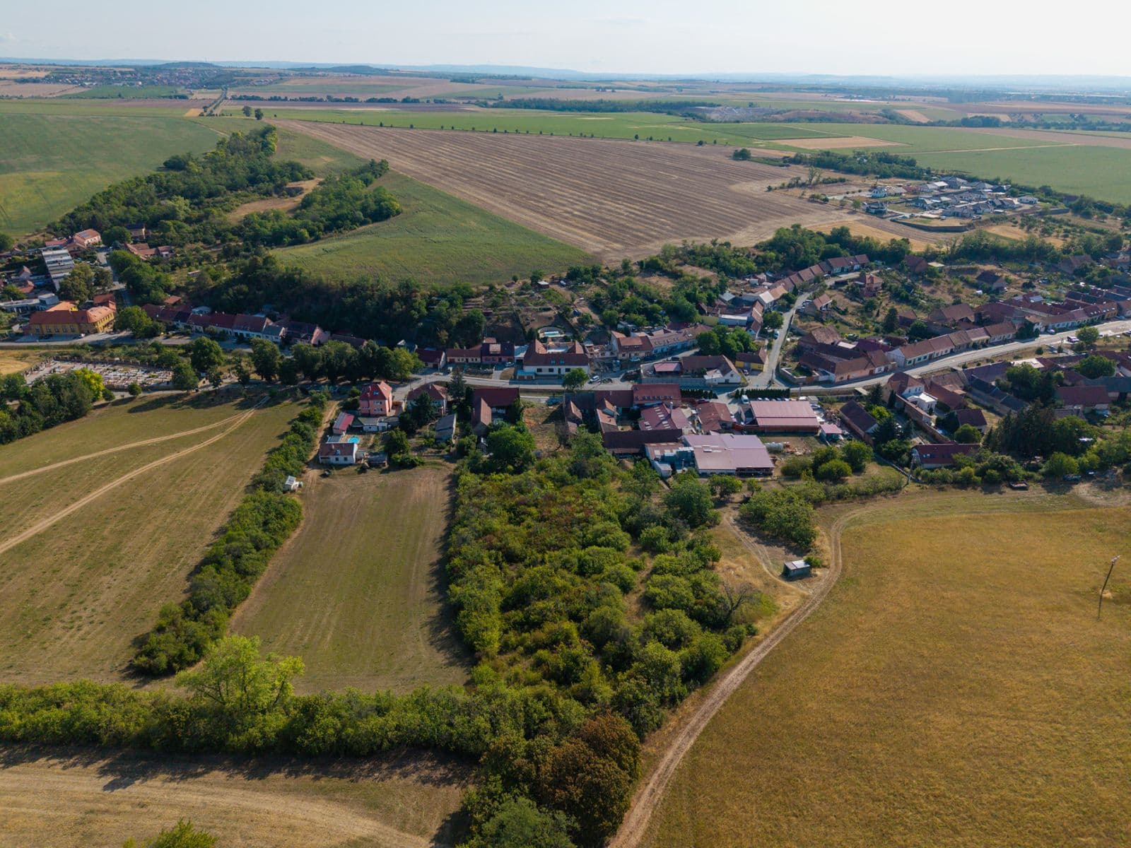 Prodej pozemku 3.400 m², Mělčany, Jihomoravský kraj Prodej pozemku 3.400 m², Mělčany, Jihomoravský kraj