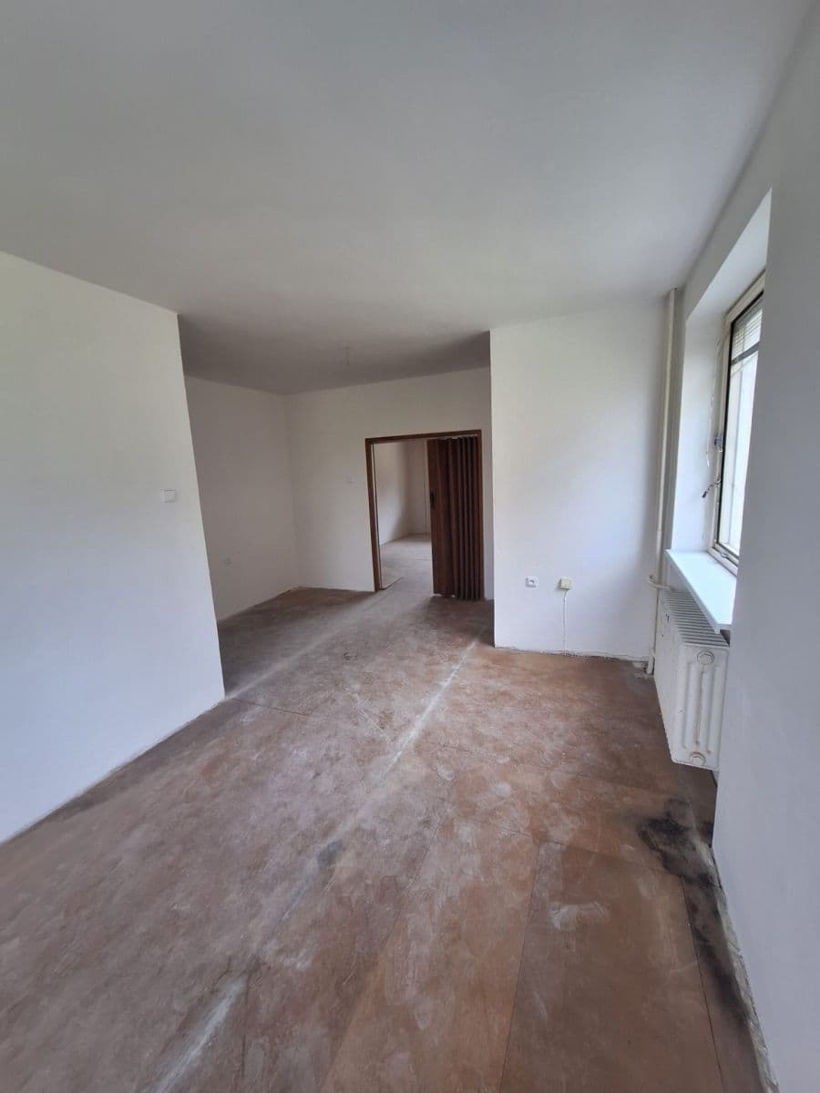 Prodej domu 400 m², pozemek 859 m², Loučka, Zlínský kraj Prodej domu 400 m², pozemek 859 m², Loučka, Zlínský kraj