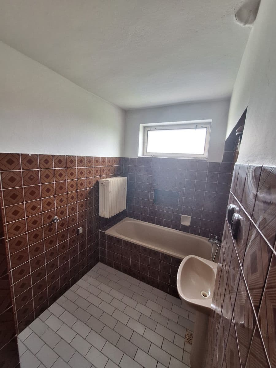 Prodej domu 400 m², pozemek 859 m², Loučka, Zlínský kraj Prodej domu 400 m², pozemek 859 m², Loučka, Zlínský kraj