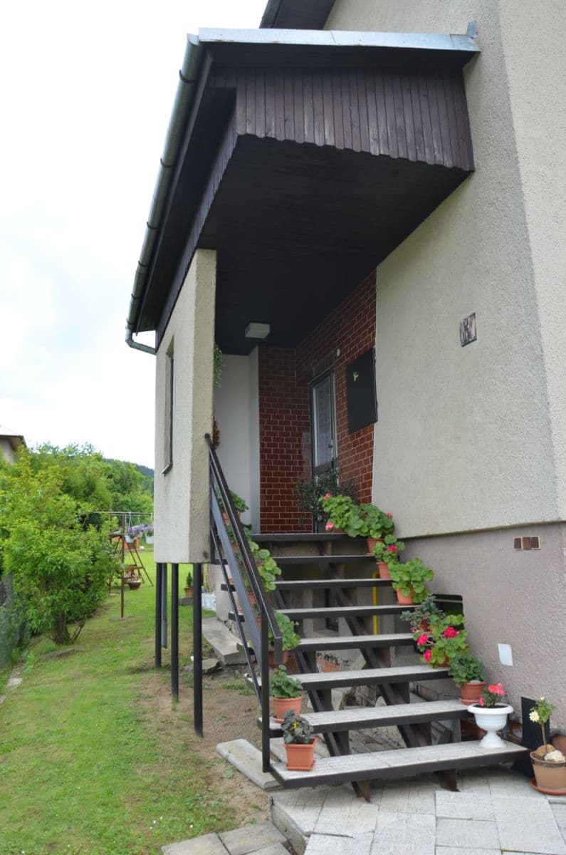 Prodej domu 400 m², pozemek 859 m², Loučka, Zlínský kraj Prodej domu 400 m², pozemek 859 m², Loučka, Zlínský kraj