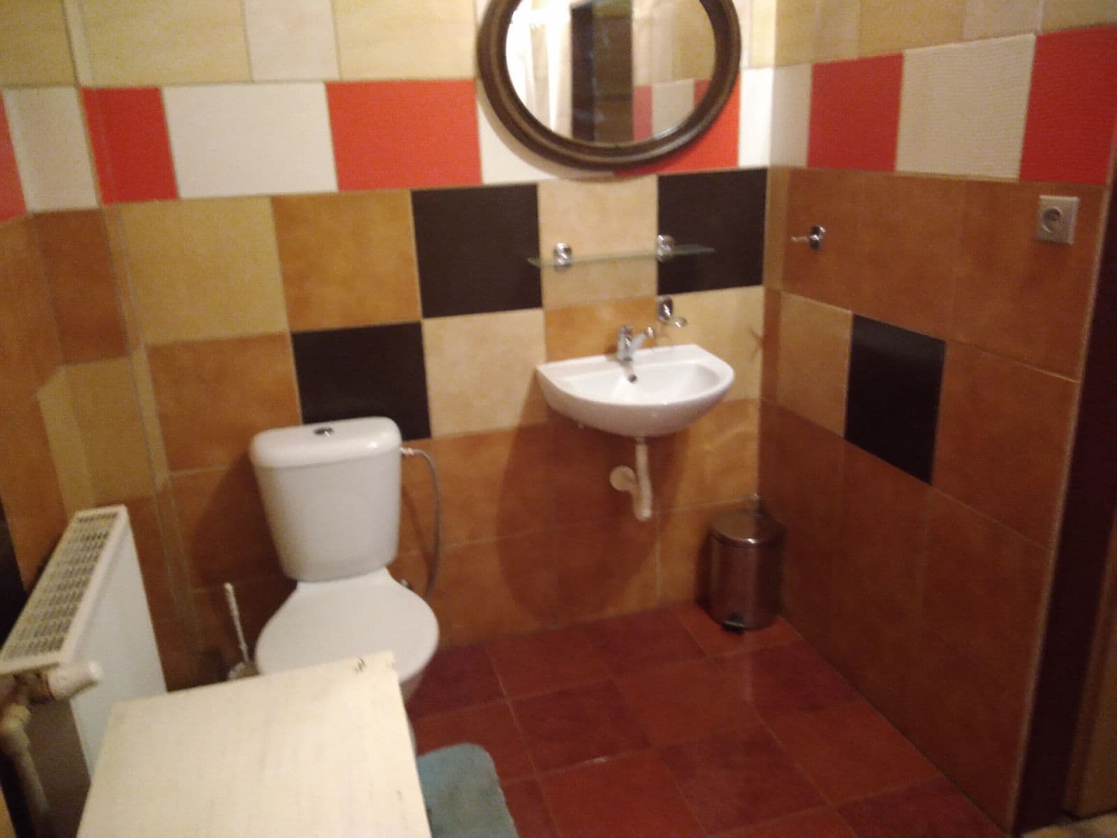 Pronájem bytu 1+1 40 m², Revoluční, Loket, Karlovarský kraj Pronájem bytu 1+1 40 m², Revoluční, Loket, Karlovarský kraj