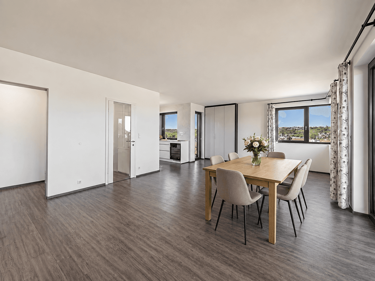 Pronájem bytu 3+kk 105 m², Česká, Praha, Praha Pronájem bytu 3+kk 105 m², Česká, Praha, Praha