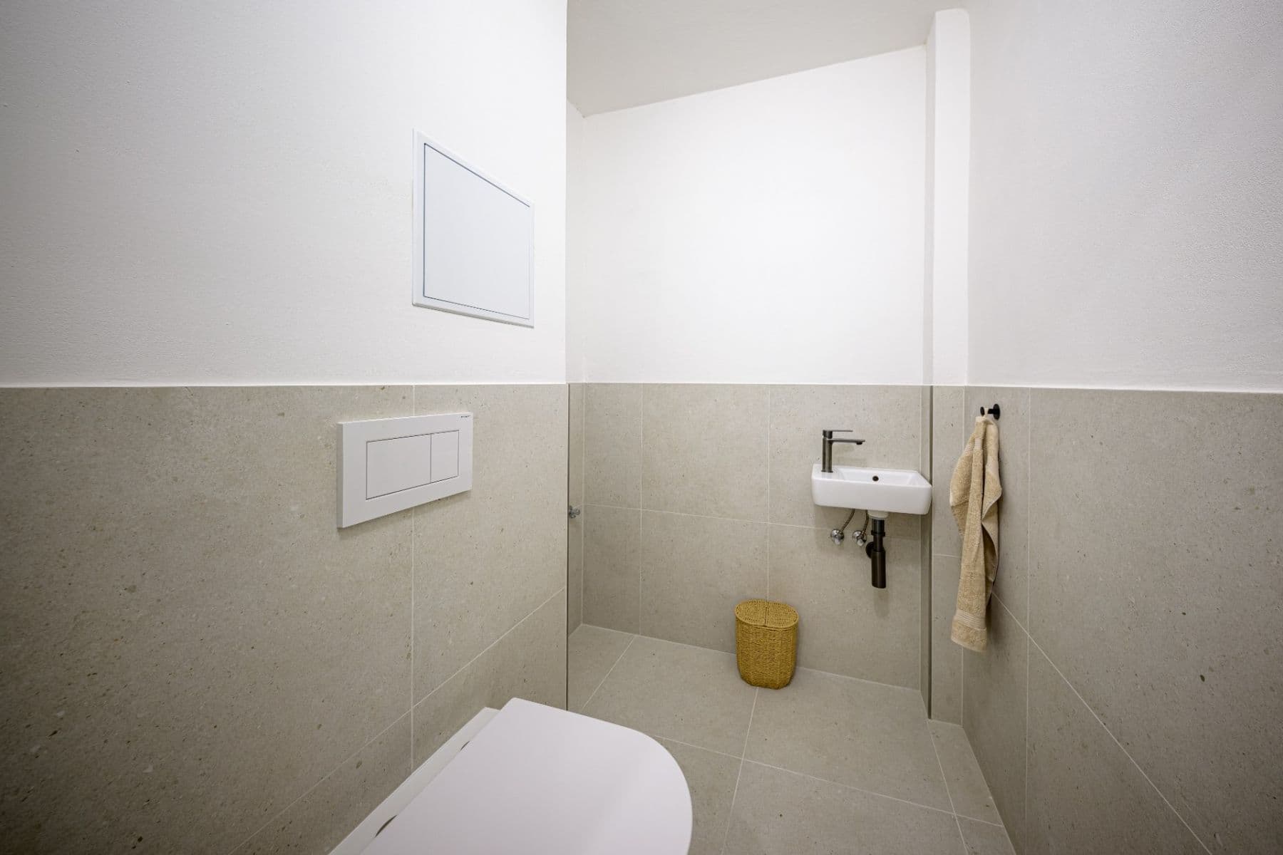 Prodej bytu 3+kk 54 m², Dlouhá, Plzeň, Plzeňský kraj Prodej bytu 3+kk 54 m², Dlouhá, Plzeň, Plzeňský kraj