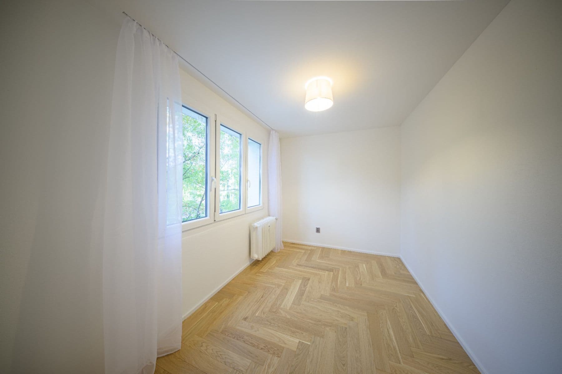 Prodej bytu 3+kk 54 m², Dlouhá, Plzeň, Plzeňský kraj Prodej bytu 3+kk 54 m², Dlouhá, Plzeň, Plzeňský kraj