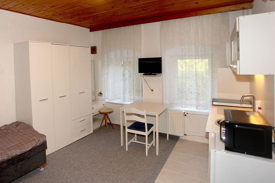 Pronájem bytu 1+kk 18 m², Na Stoupách, Jihlava, Kraj Vysočina Pronájem bytu 1+kk 18 m², Na Stoupách, Jihlava, Kraj Vysočina