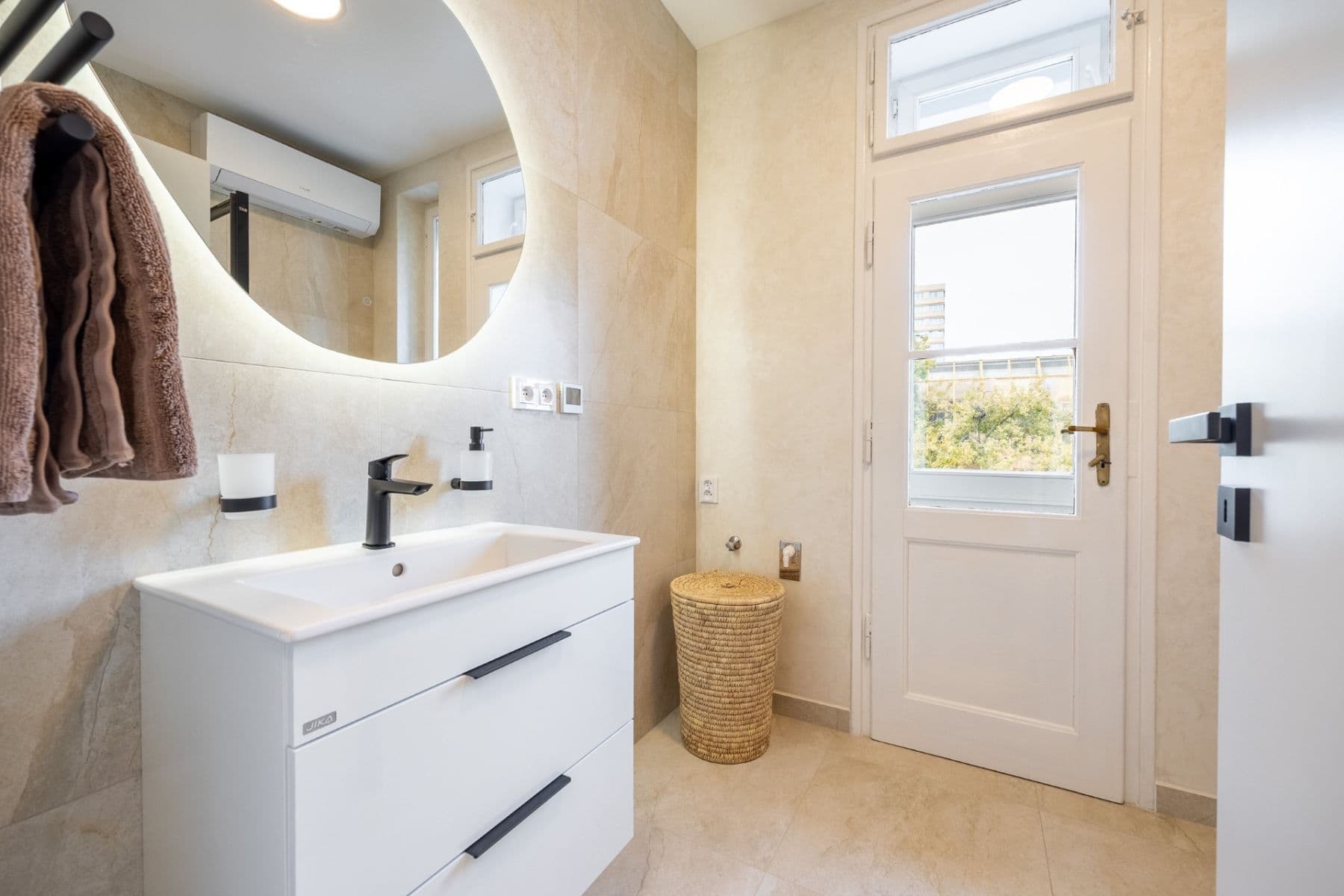 Prodej bytu 1+kk 36 m², Hartigova, Praha, Praha Prodej bytu 1+kk 36 m², Hartigova, Praha, Praha