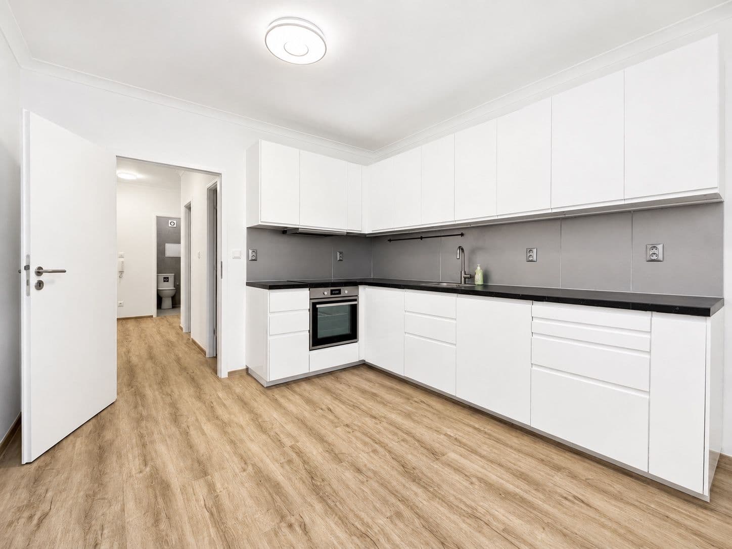 Pronájem bytu 3+1 102 m², K Haltýři, Praha, Praha Pronájem bytu 3+1 102 m², K Haltýři, Praha, Praha