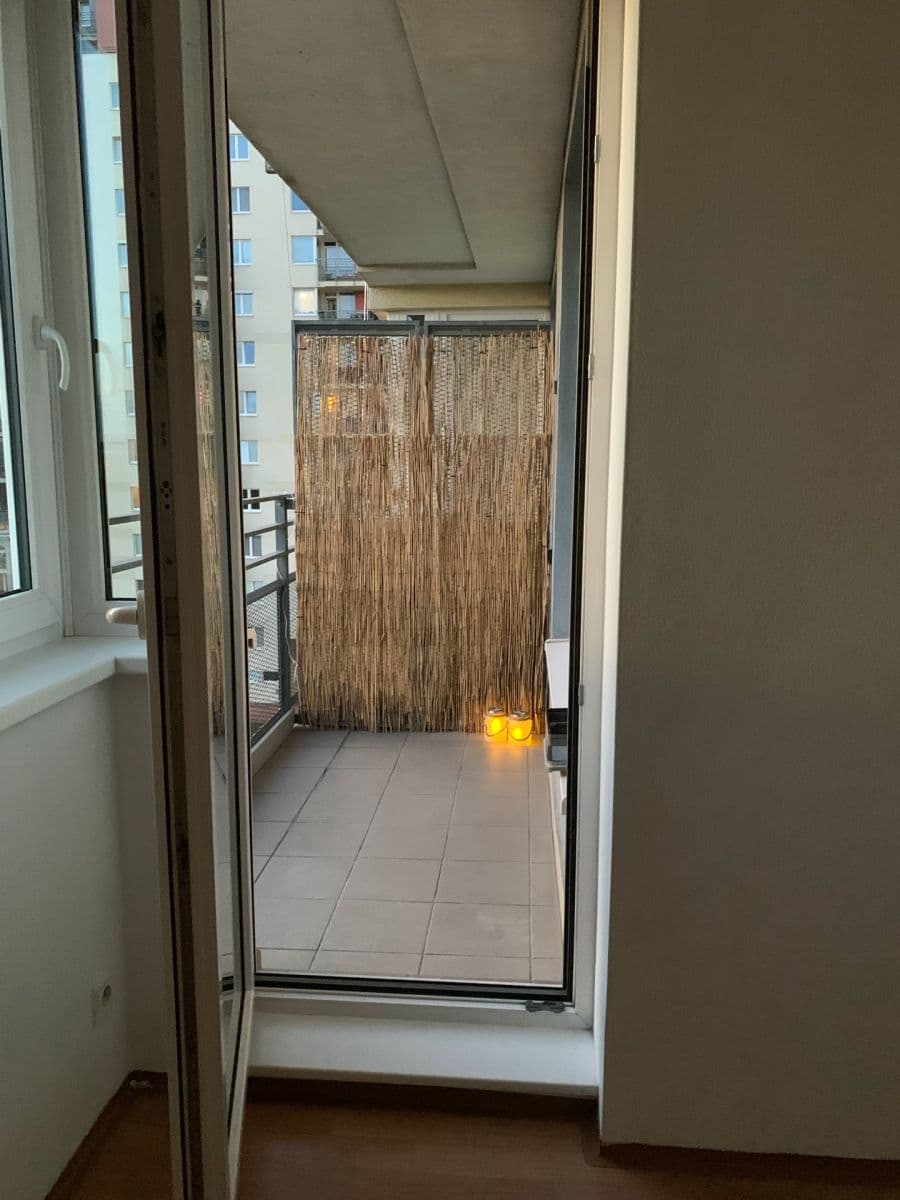 Pronájem bytu 2+kk 50 m², Hnězdenská, Praha, Praha Pronájem bytu 2+kk 50 m², Hnězdenská, Praha, Praha