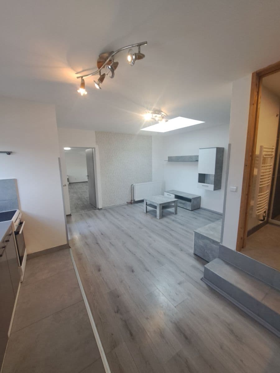 Pronájem bytu 3+kk 60 m², Libeř, Středočeský kraj Pronájem bytu 3+kk 60 m², Libeř, Středočeský kraj