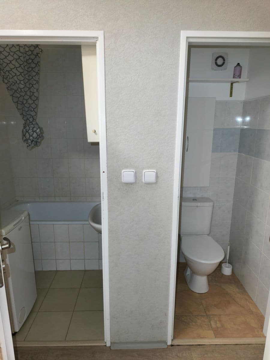 Pronájem bytu 3+1 76 m², Hřebečská, Kladno, Středočeský kraj Pronájem bytu 3+1 76 m², Hřebečská, Kladno, Středočeský kraj