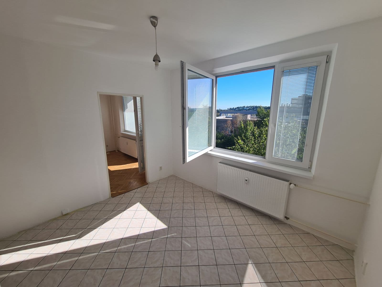 Prodej bytu 1+1 30 m², Višňová, Nové Mesto, Bratislavský kraj Prodej bytu 1+1 30 m², Višňová, Nové Mesto, Bratislavský kraj