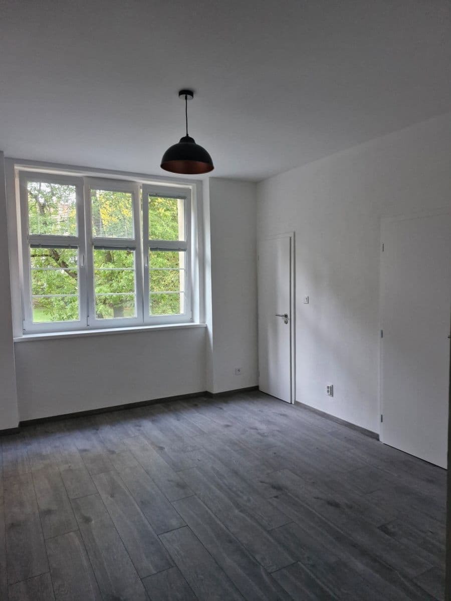 Pronájem bytu 2+kk 50 m², Stehlíkova, Plzeň, Plzeňský kraj Pronájem bytu 2+kk 50 m², Stehlíkova, Plzeň, Plzeňský kraj