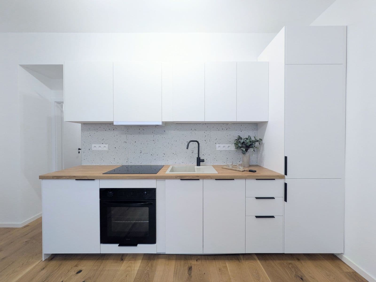 Pronájem bytu 1+kk 30 m², Petrohradská, Praha, Praha Pronájem bytu 1+kk 30 m², Petrohradská, Praha, Praha