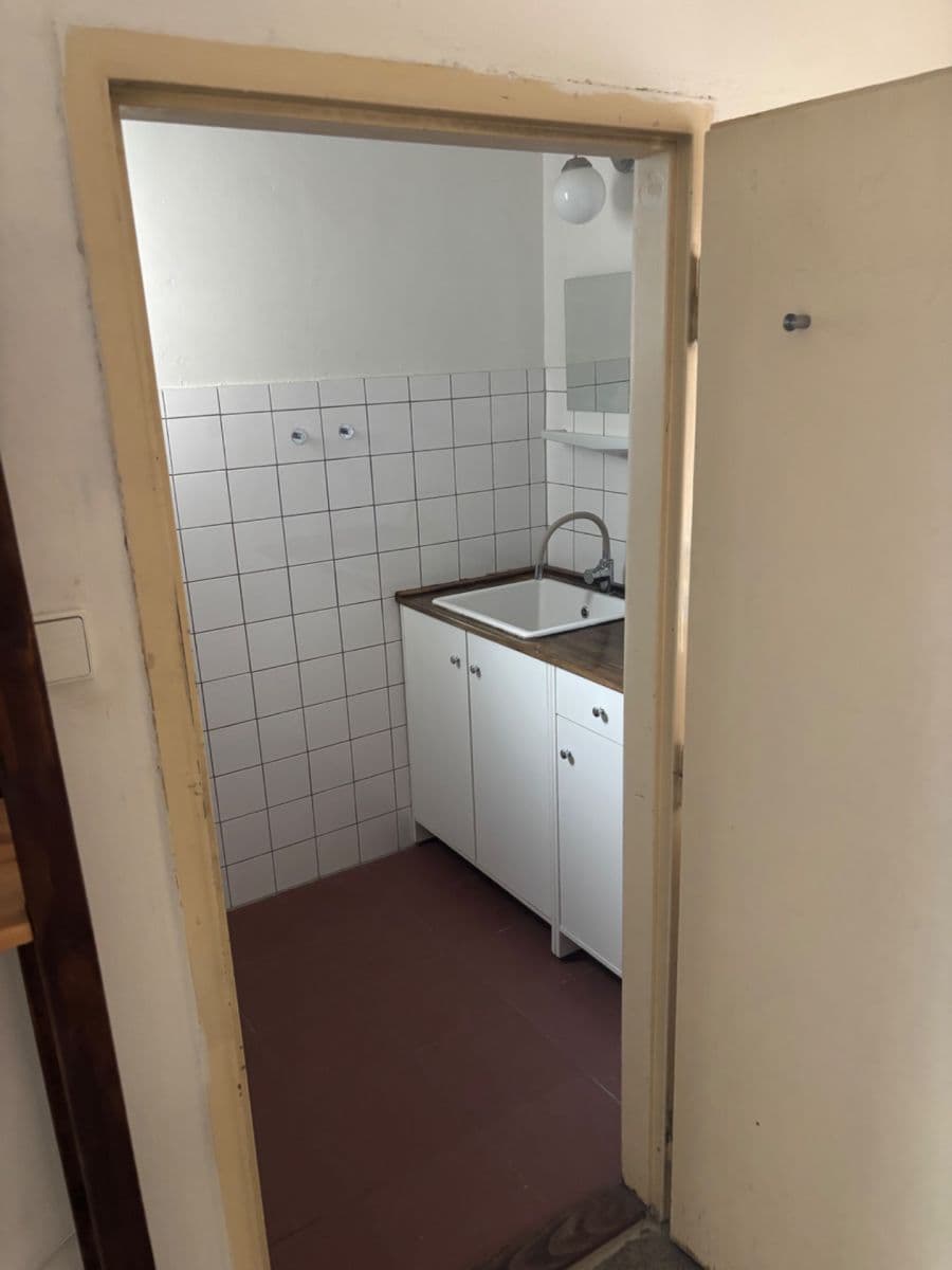 Pronájem bytu 2+kk 70 m², Lomnického, Praha, Praha Pronájem bytu 2+kk 70 m², Lomnického, Praha, Praha