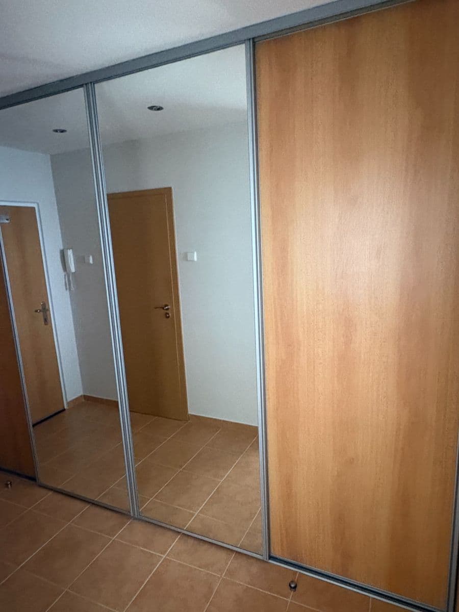 Pronájem bytu 2+kk 46 m², Střelničná, Praha, Praha Pronájem bytu 2+kk 46 m², Střelničná, Praha, Praha