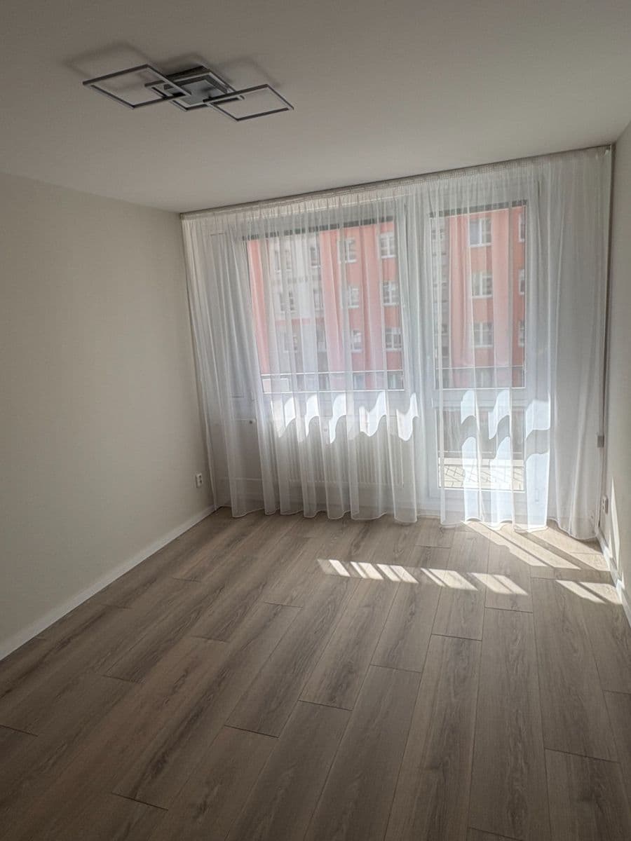 Pronájem bytu 2+kk 46 m², Střelničná, Praha, Praha Pronájem bytu 2+kk 46 m², Střelničná, Praha, Praha