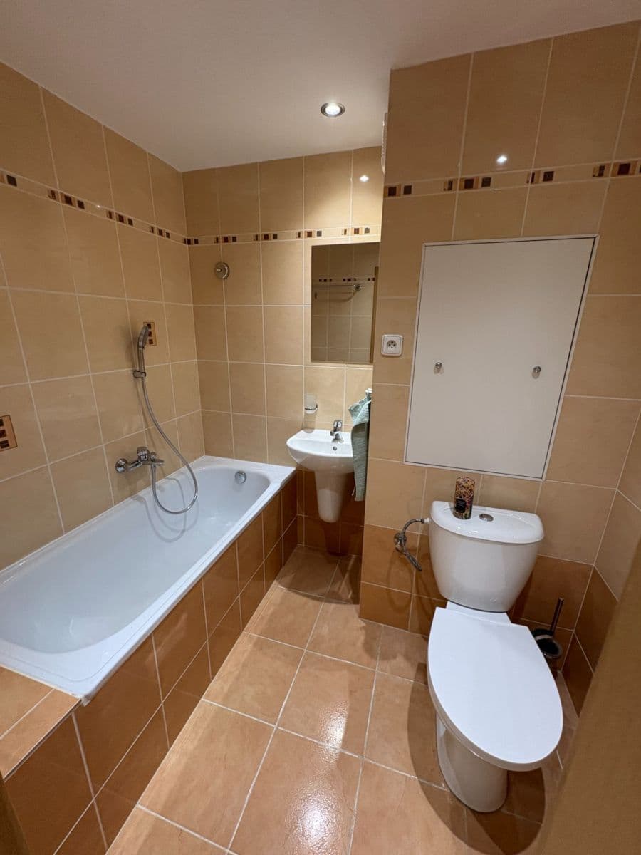Pronájem bytu 2+kk 46 m², Střelničná, Praha, Praha Pronájem bytu 2+kk 46 m², Střelničná, Praha, Praha