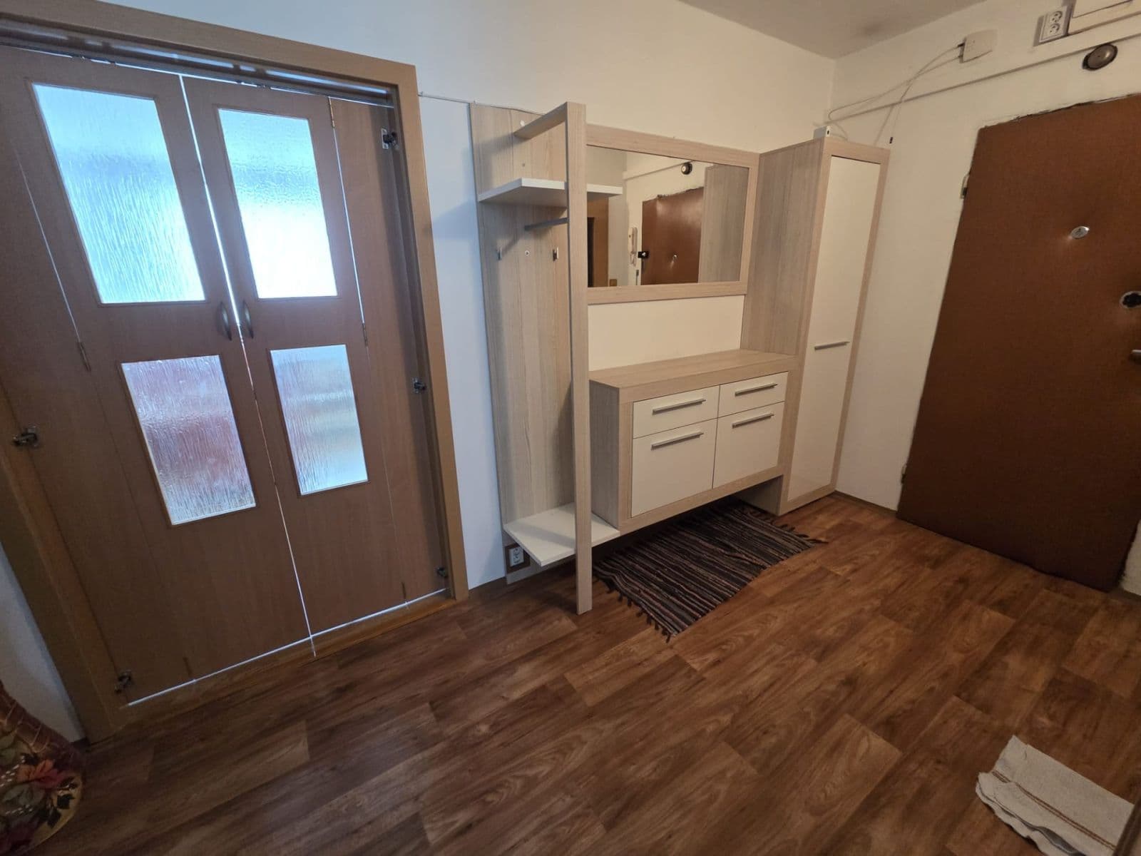 Pronájem bytu 3+1 87 m², K Olympiku, Praha, Praha Pronájem bytu 3+1 87 m², K Olympiku, Praha, Praha