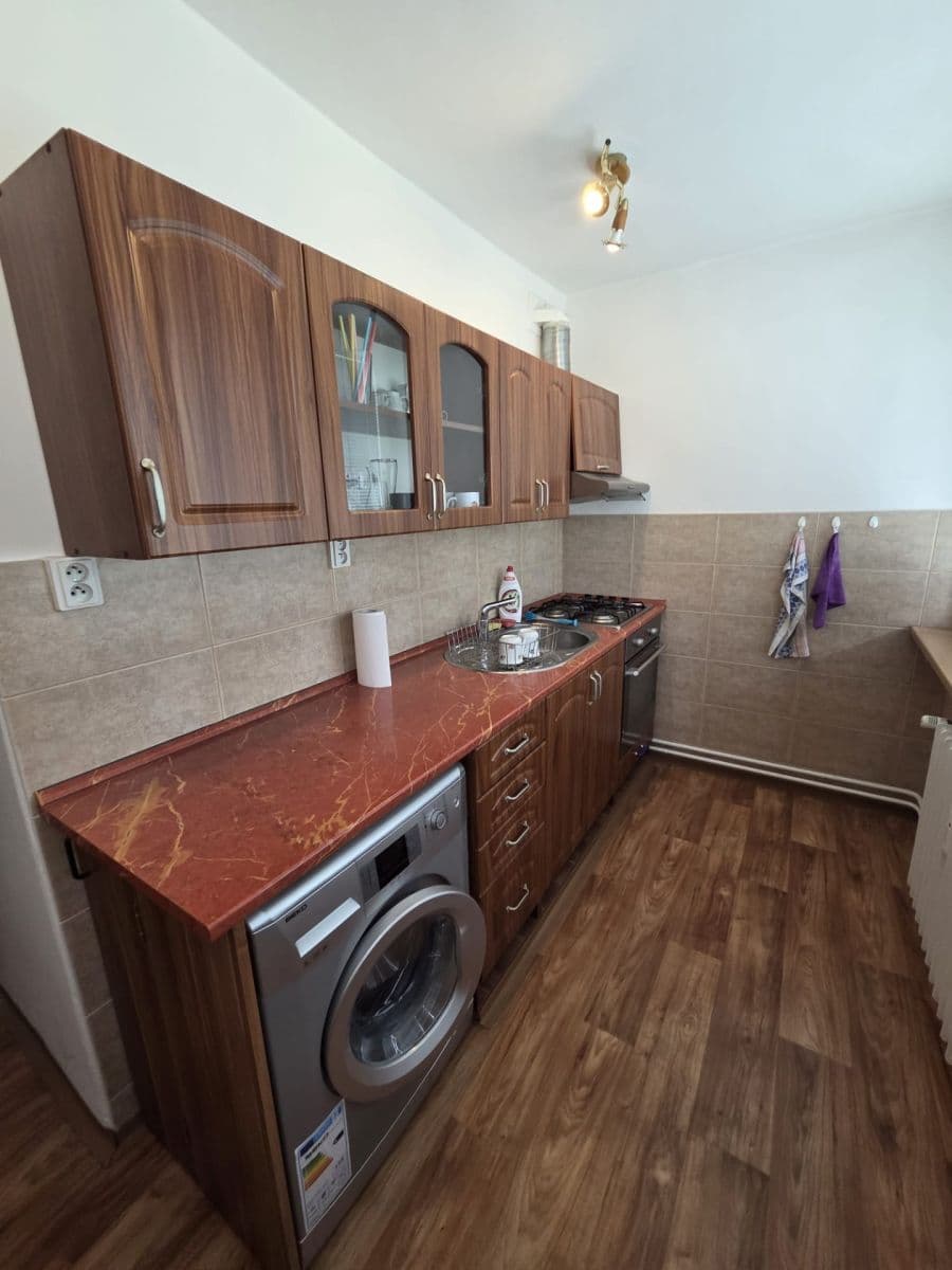 Pronájem bytu 3+1 87 m², K Olympiku, Praha, Praha Pronájem bytu 3+1 87 m², K Olympiku, Praha, Praha