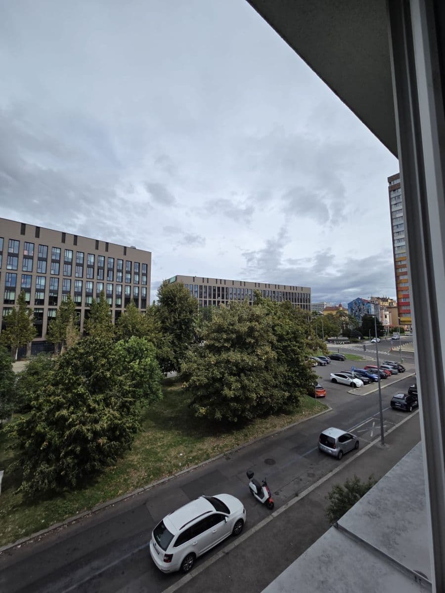 Pronájem bytu 3+1 87 m², K Olympiku, Praha, Praha Pronájem bytu 3+1 87 m², K Olympiku, Praha, Praha