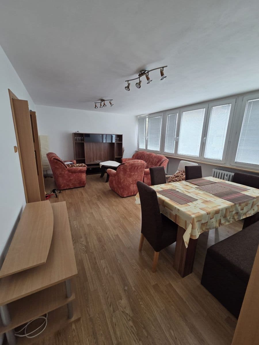 Pronájem bytu 3+1 87 m², K Olympiku, Praha, Praha Pronájem bytu 3+1 87 m², K Olympiku, Praha, Praha