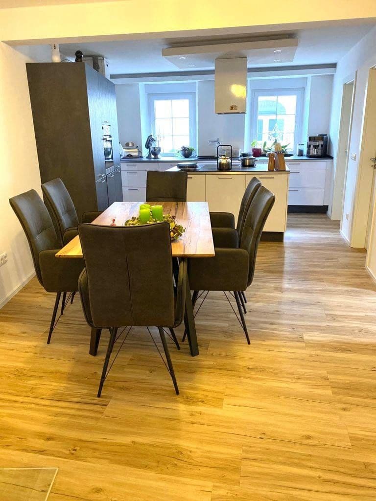 Prodej domu 120 m², pozemek 830 m², Bechenheim, Porýní-Falc Prodej domu 120 m², pozemek 830 m², Bechenheim, Porýní-Falc