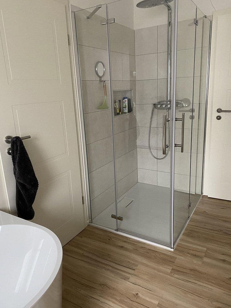 Prodej domu 120 m², pozemek 830 m², Bechenheim, Porýní-Falc Prodej domu 120 m², pozemek 830 m², Bechenheim, Porýní-Falc