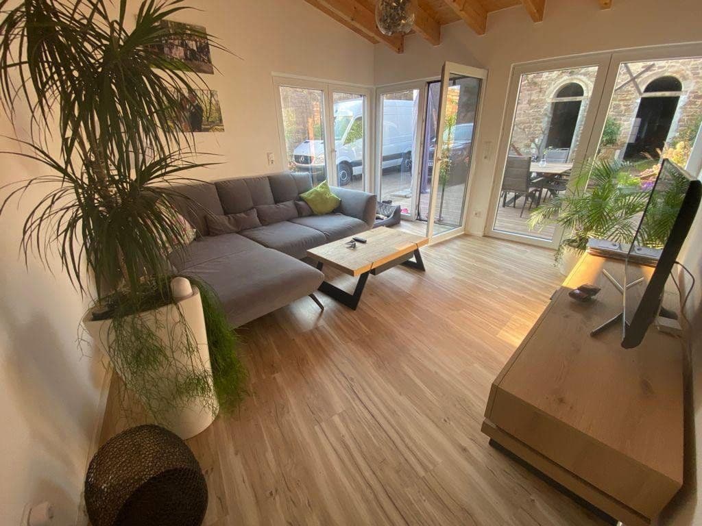 Prodej domu 120 m², pozemek 830 m², Bechenheim, Porýní-Falc Prodej domu 120 m², pozemek 830 m², Bechenheim, Porýní-Falc