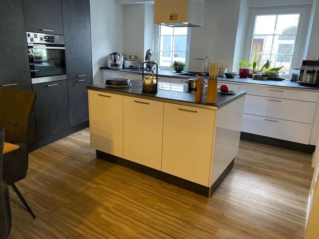 Prodej domu 120 m², pozemek 830 m², Bechenheim, Porýní-Falc Prodej domu 120 m², pozemek 830 m², Bechenheim, Porýní-Falc