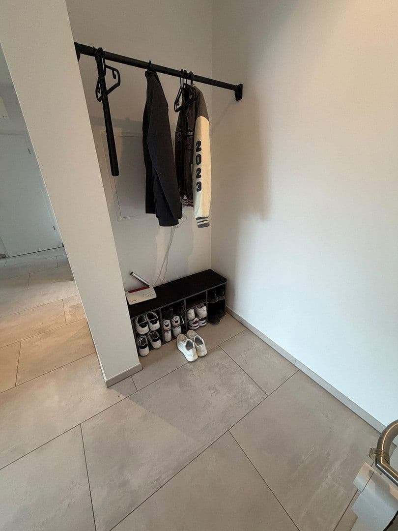 Prodej bytu 3+1 107 m², weiße Erde 4, Euskirchen, Severní Porýní-Vestfálsko Prodej bytu 3+1 107 m², weiße Erde 4, Euskirchen, Severní Porýní-Vestfálsko