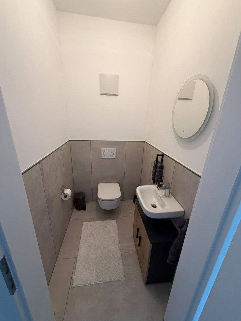 Prodej bytu 3+1 107 m², weiße Erde 4, Euskirchen, Severní Porýní-Vestfálsko Prodej bytu 3+1 107 m², weiße Erde 4, Euskirchen, Severní Porýní-Vestfálsko