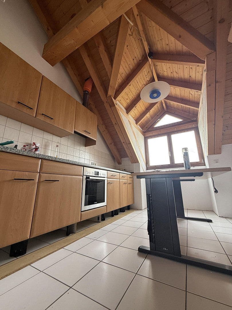 Pronájem bytu 3+1 104 m², Schillerstrasse 26, Emmingen-Liptingen, Bádensko-Württembersko Pronájem bytu 3+1 104 m², Schillerstrasse 26, Emmingen-Liptingen, Bádensko-Württembersko