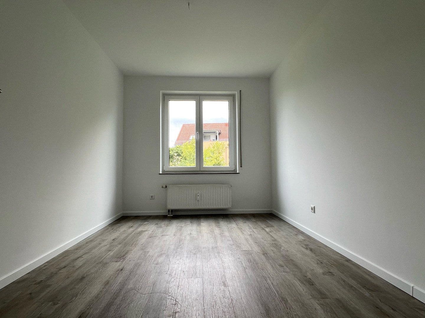 Prodej bytu 4+1 86 m², Kiefernweg 3, Freital, Sasko Prodej bytu 4+1 86 m², Kiefernweg 3, Freital, Sasko