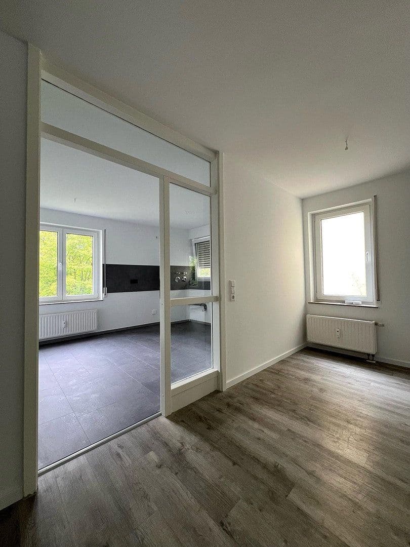 Prodej bytu 4+1 86 m², Kiefernweg 3, Freital, Sasko Prodej bytu 4+1 86 m², Kiefernweg 3, Freital, Sasko