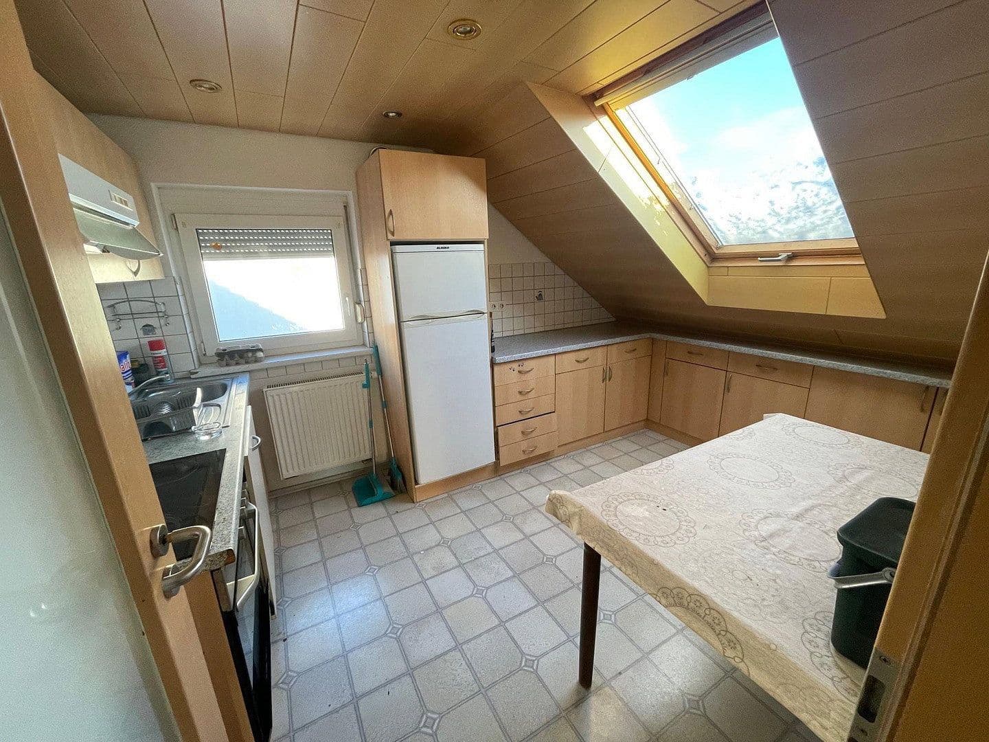 Prodej domu 220 m², pozemek 418 m², Gewerbestraße 22, Villingen-Schwenningen, Bádensko-Württembersko Prodej domu 220 m², pozemek 418 m², Gewerbestraße 22, Villingen-Schwenningen, Bádensko-Württembersko