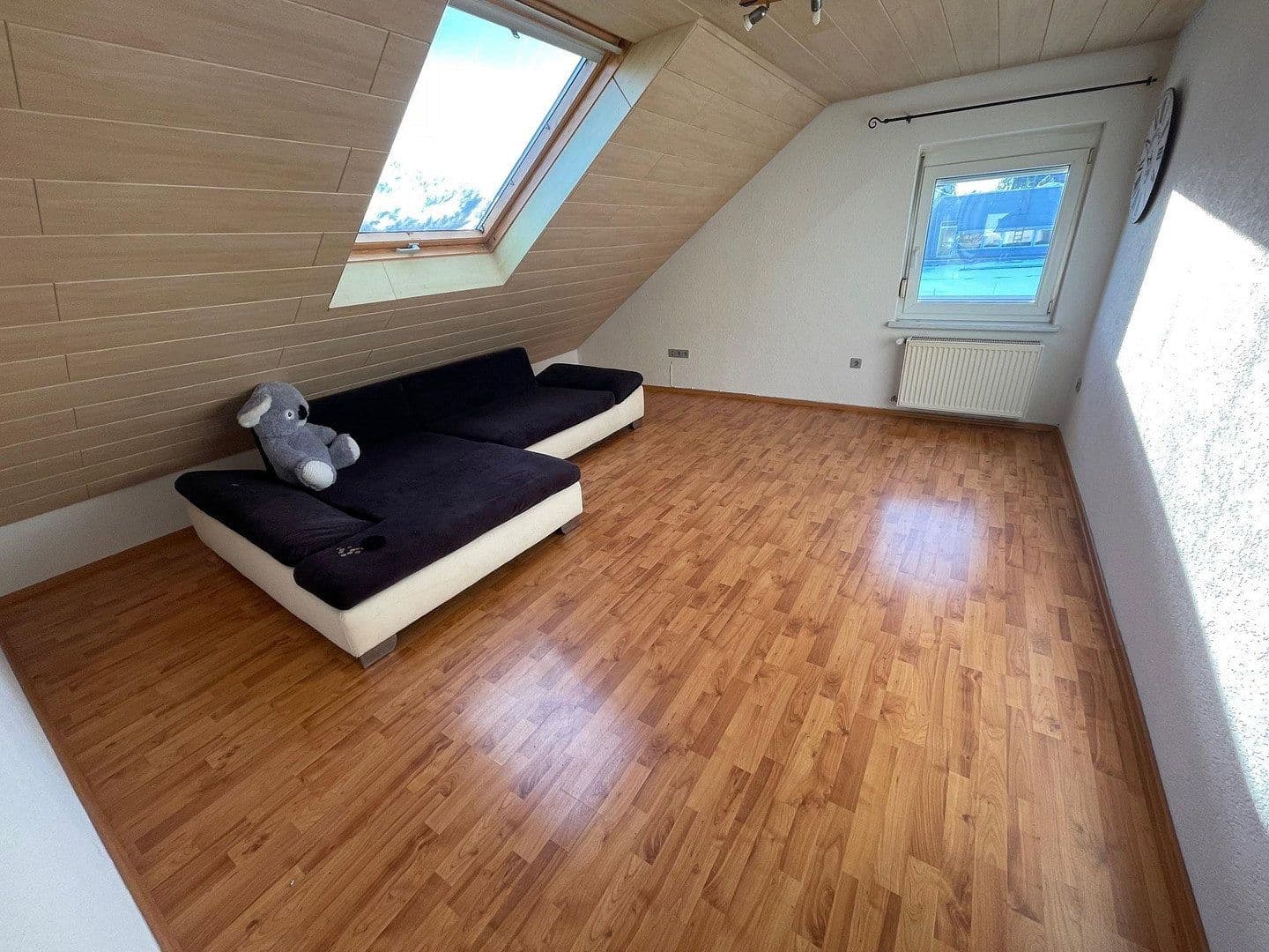 Prodej domu 220 m², pozemek 418 m², Gewerbestraße 22, Villingen-Schwenningen, Bádensko-Württembersko Prodej domu 220 m², pozemek 418 m², Gewerbestraße 22, Villingen-Schwenningen, Bádensko-Württembersko