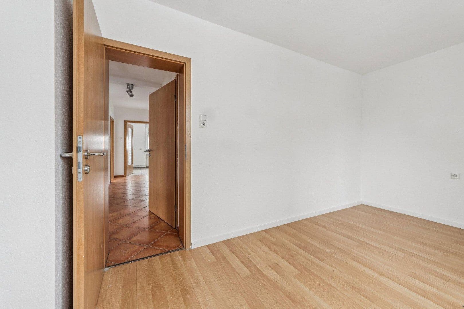 Prodej domu 220 m², pozemek 418 m², Gewerbestraße 22, Villingen-Schwenningen, Bádensko-Württembersko Prodej domu 220 m², pozemek 418 m², Gewerbestraße 22, Villingen-Schwenningen, Bádensko-Württembersko