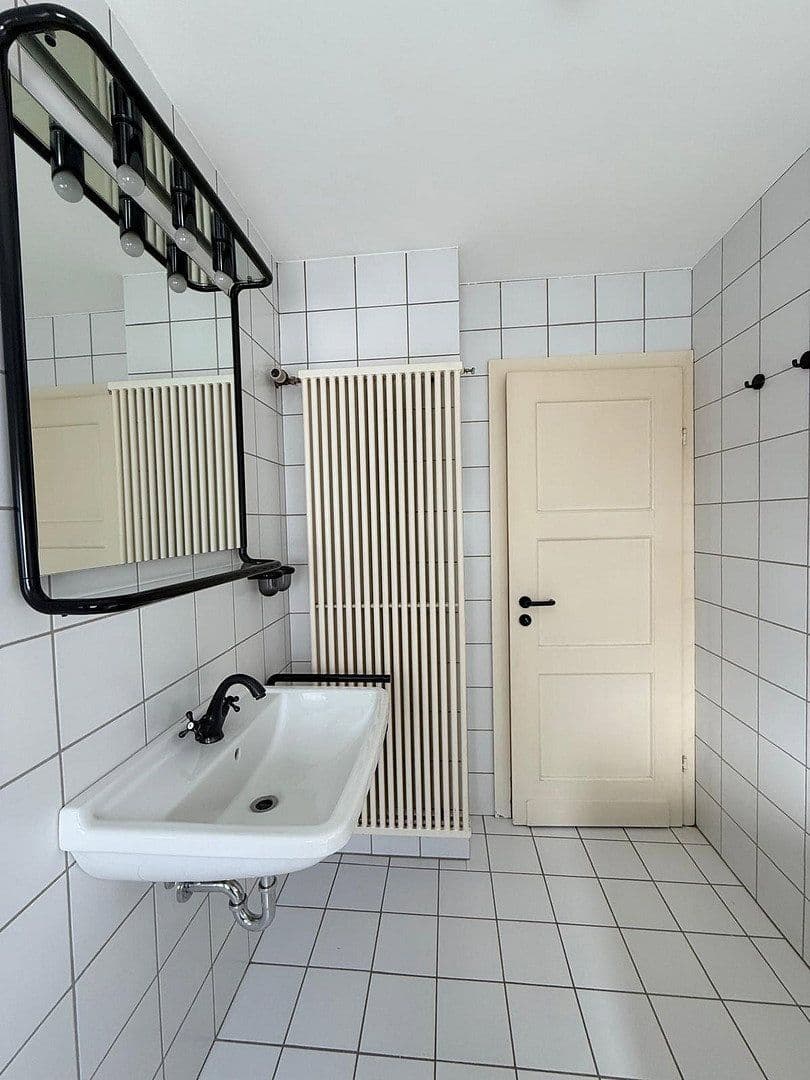 Pronájem bytu 2+1 66 m², Mendelssohnstr. 102, Koblenz, Porýní-Falc Pronájem bytu 2+1 66 m², Mendelssohnstr. 102, Koblenz, Porýní-Falc
