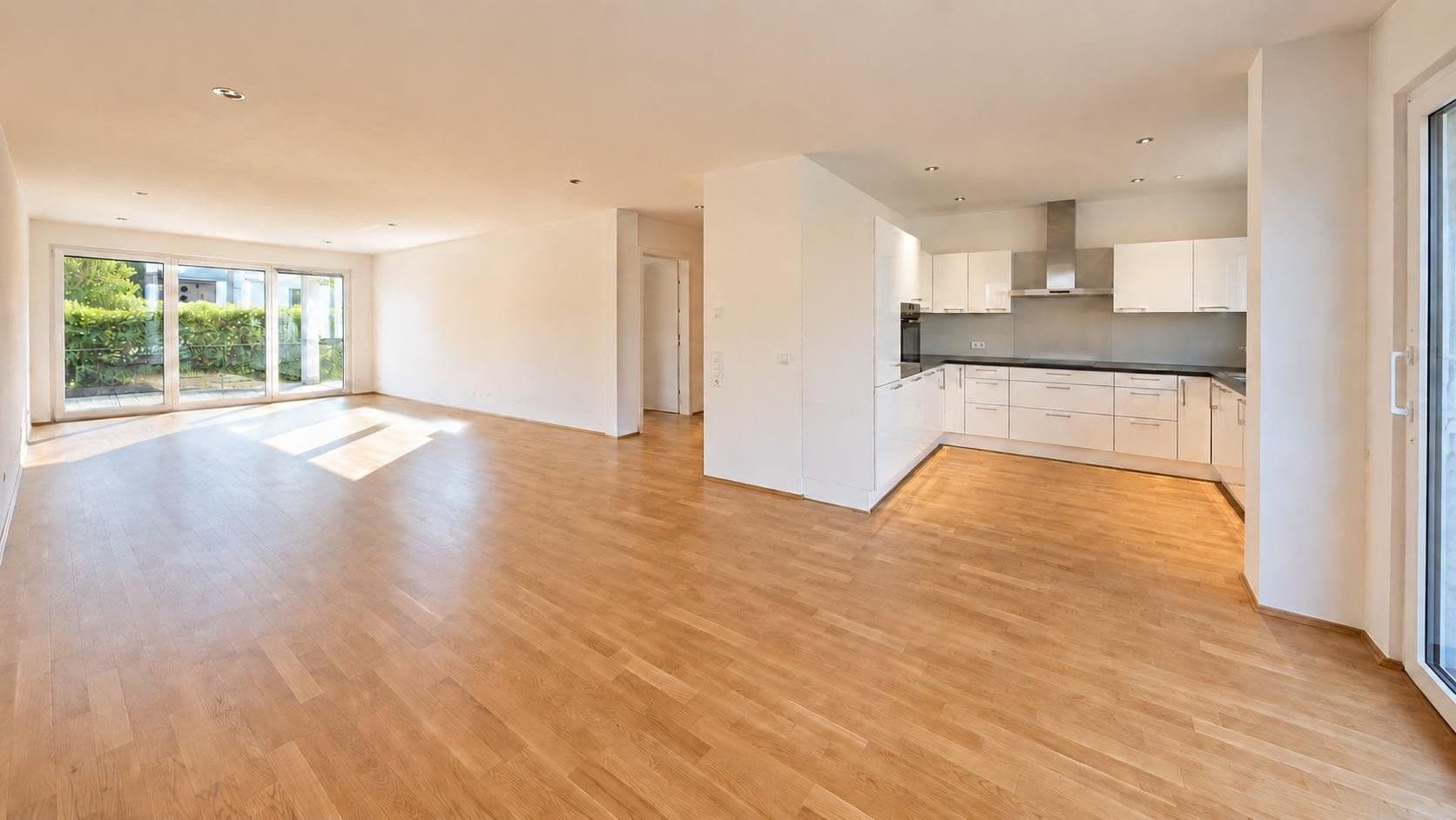 Prodej bytu 4+1 150 m², Kapellenäcker 2, Bodman-Ludwigshafen, Bádensko-Württembersko Prodej bytu 4+1 150 m², Kapellenäcker 2, Bodman-Ludwigshafen, Bádensko-Württembersko