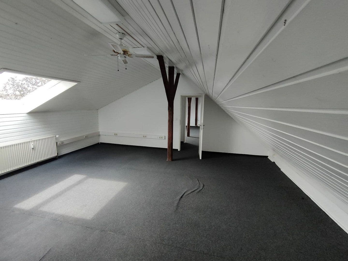Pronájem bytu 5+1 144 m², Martinistr. 3, Osnabrück, Dolní Sasko Pronájem bytu 5+1 144 m², Martinistr. 3, Osnabrück, Dolní Sasko