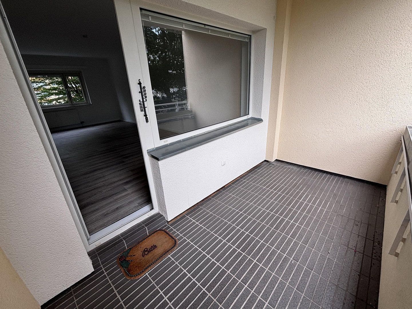Prodej bytu 3+1 84 m², Berlin, Berlín Prodej bytu 3+1 84 m², Berlin, Berlín