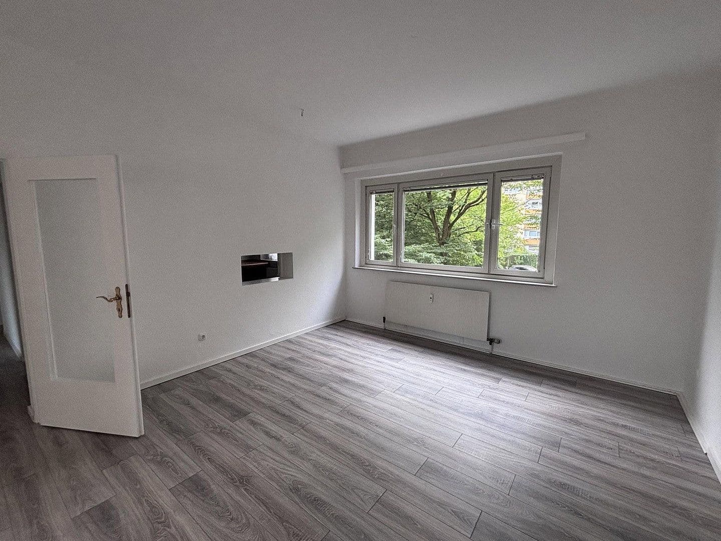 Prodej bytu 3+1 84 m², Berlin, Berlín Prodej bytu 3+1 84 m², Berlin, Berlín