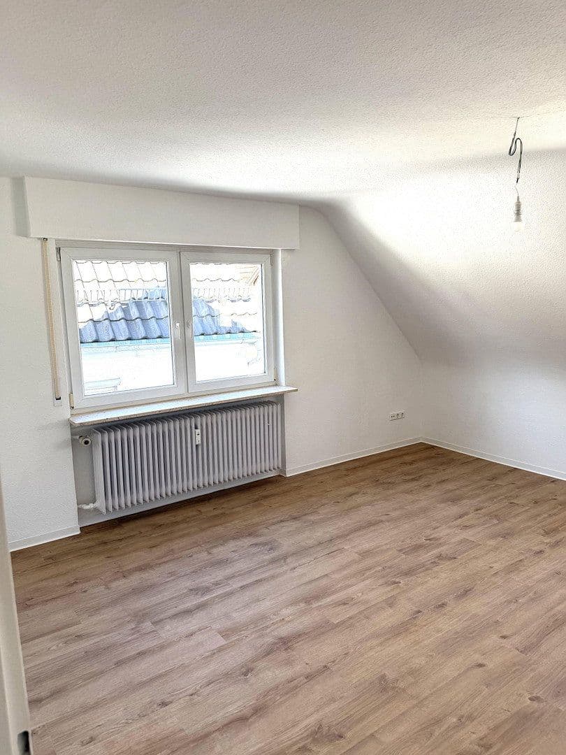 Prodej bytu 4+1 110 m², Mühlhausen im Täle, Bádensko-Württembersko Prodej bytu 4+1 110 m², Mühlhausen im Täle, Bádensko-Württembersko