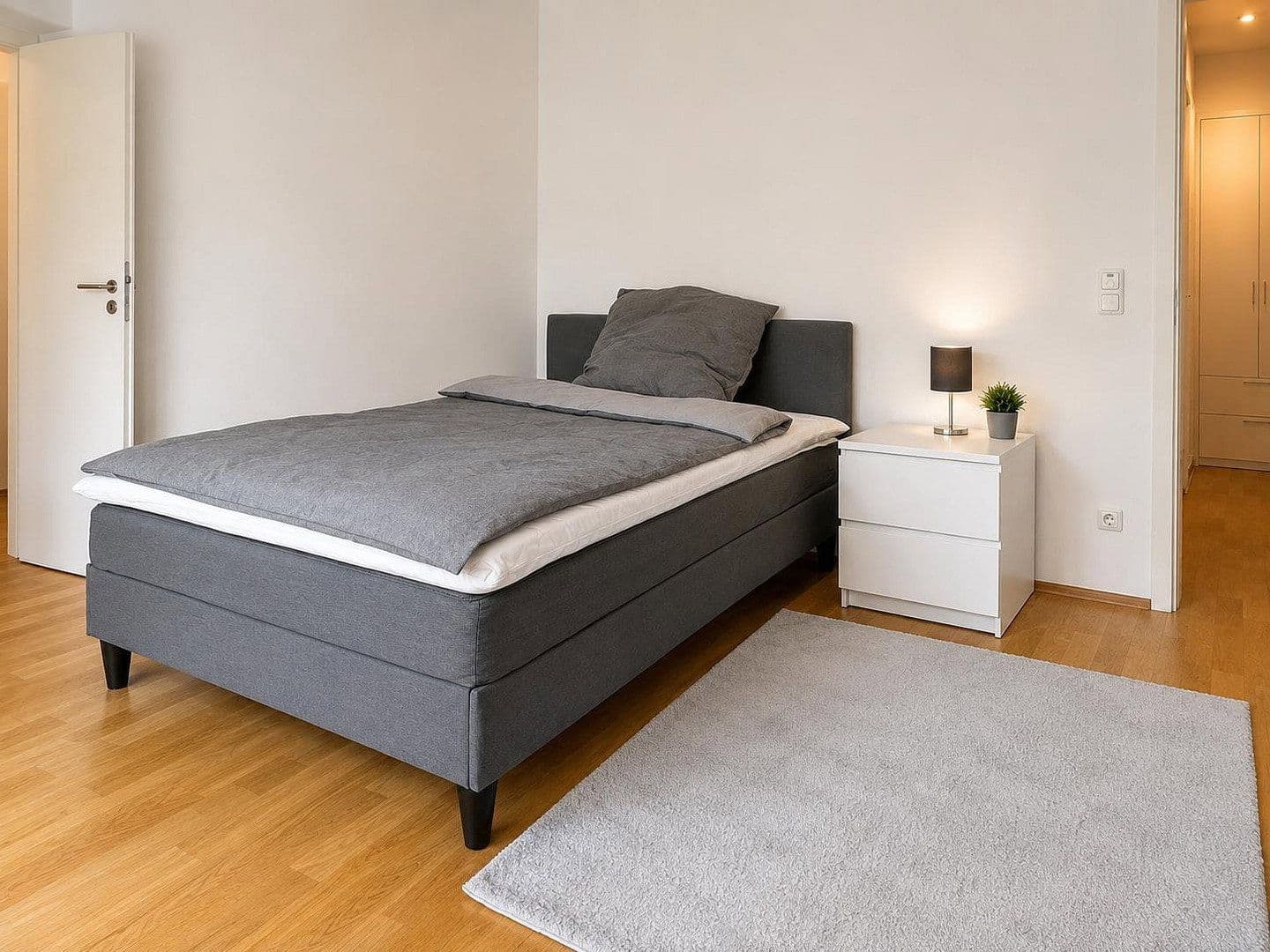 Pronájem bytu 20 m², Gunta-Stölzl-Str. 13, München, Bavorsko Pronájem bytu 20 m², Gunta-Stölzl-Str. 13, München, Bavorsko