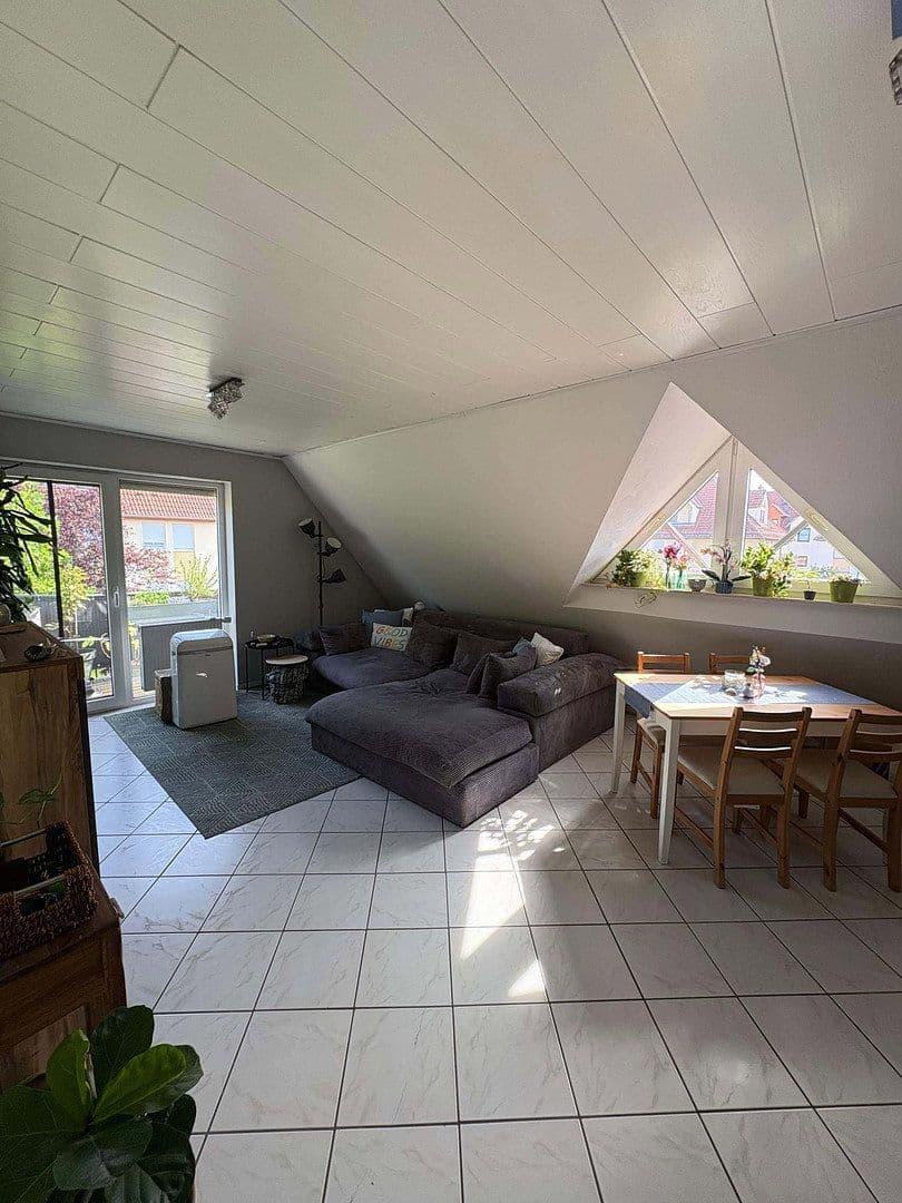 Pronájem bytu 3+1 60 m², Lampertheim, Hessen Pronájem bytu 3+1 60 m², Lampertheim, Hessen