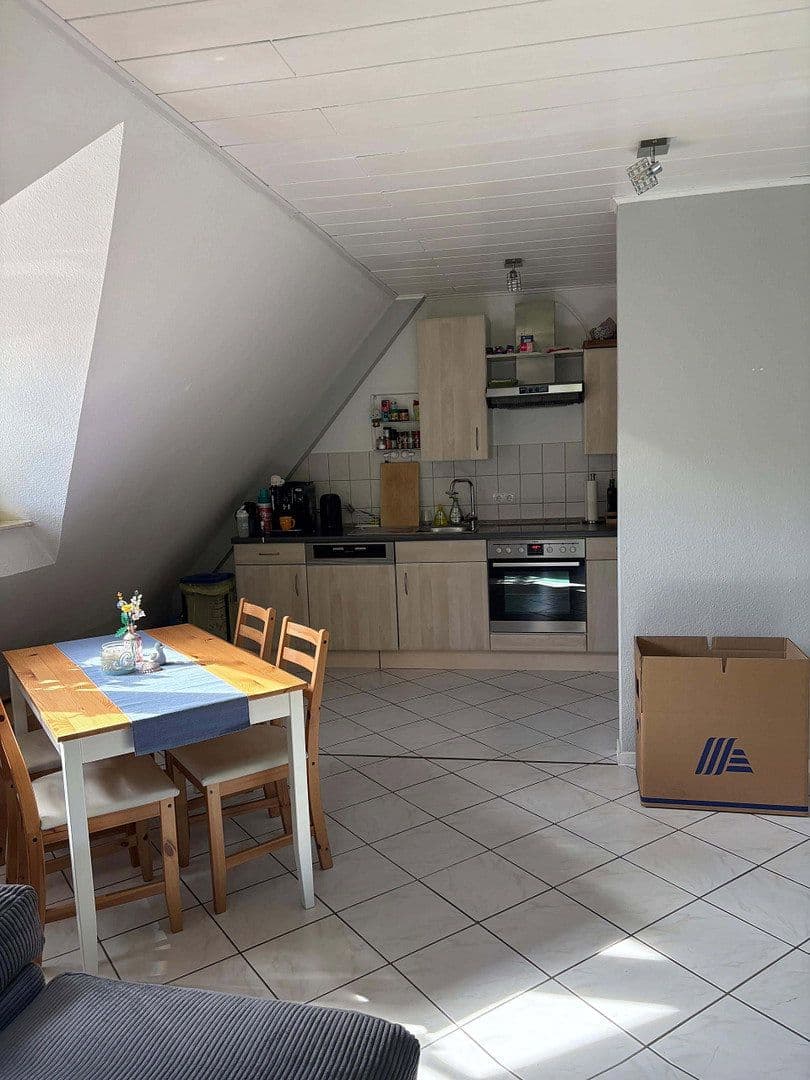 Pronájem bytu 3+1 60 m², Lampertheim, Hessen Pronájem bytu 3+1 60 m², Lampertheim, Hessen