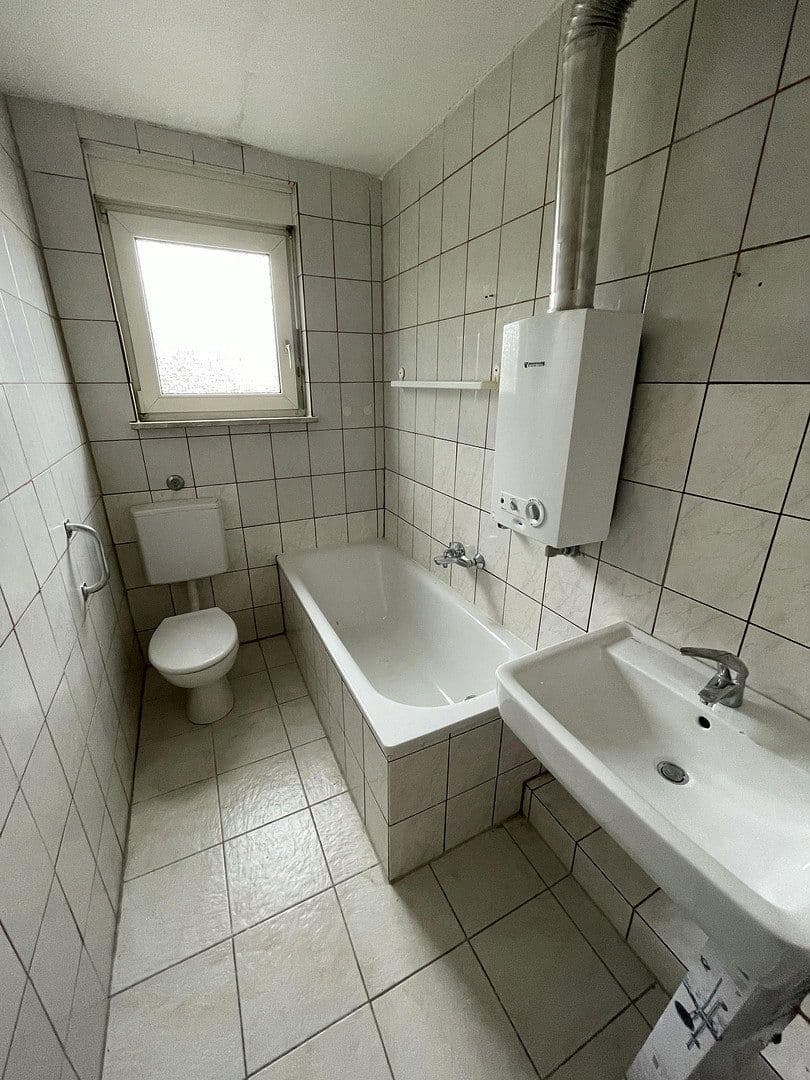 Pronájem bytu 2+1 54 m², Bürgermeister-Fuchs-Straße 24-26, Mannheim, Bádensko-Württembersko Pronájem bytu 2+1 54 m², Bürgermeister-Fuchs-Straße 24-26, Mannheim, Bádensko-Württembersko